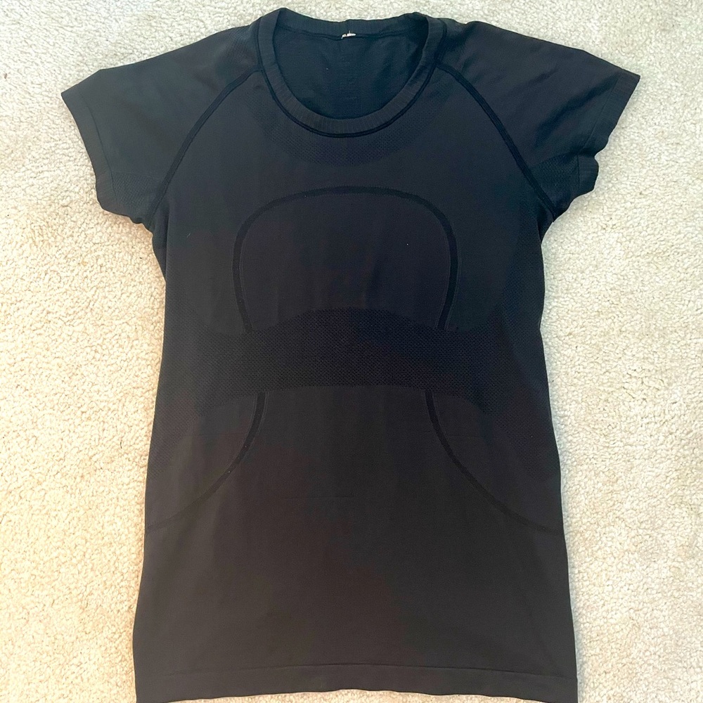 Lululemon top